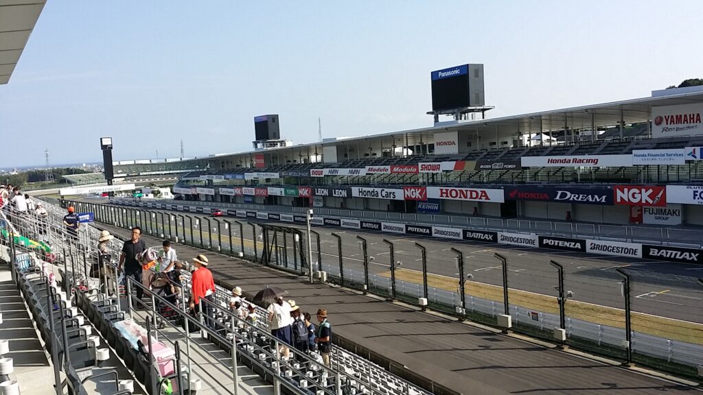 鈴鹿サーキットの観客席